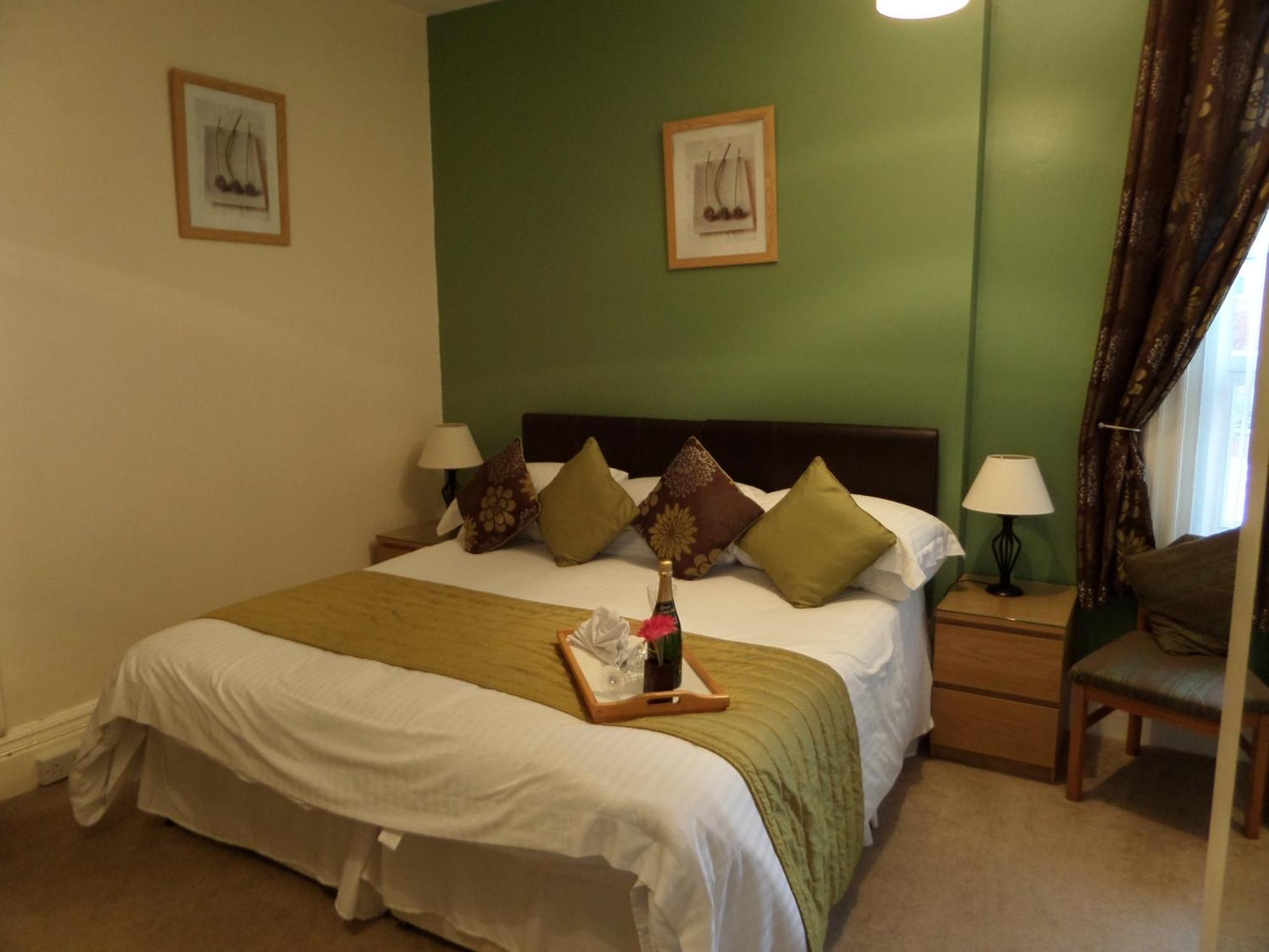 The Grays Bed & Breakfast Blackpool Exterior foto